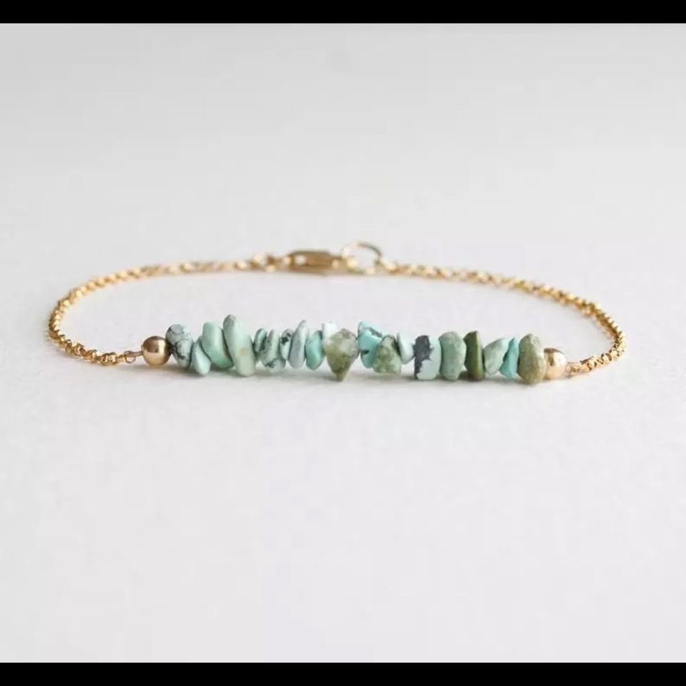 ✨NEW✨ Turquoise With Gold Chain Bracelet